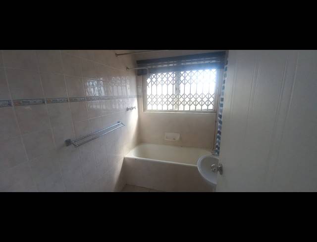 2 BEDROOM FLAT TO LET IN WINDERMERE